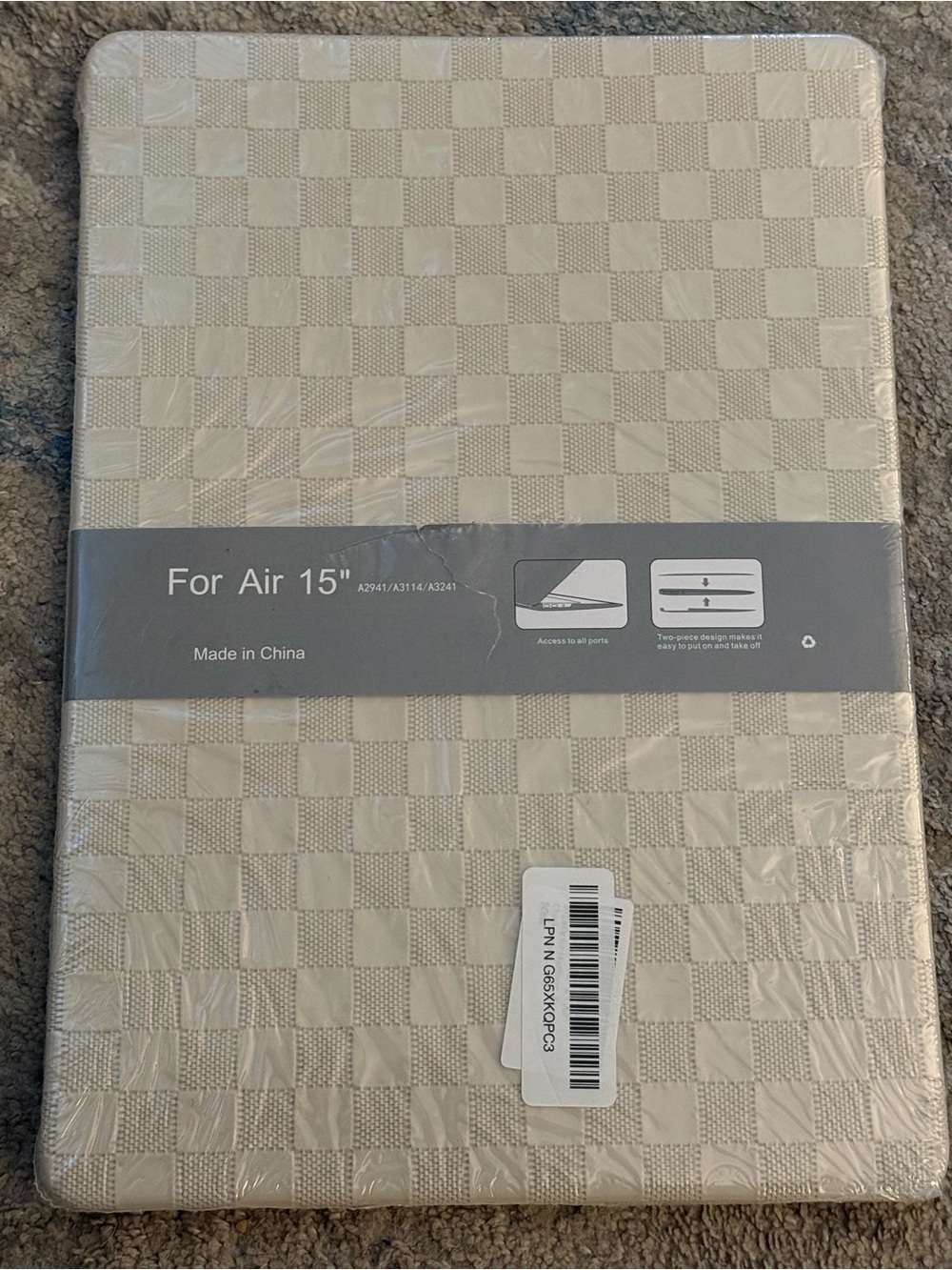 Universal 15" Air Sleeve Case - Cream Checker